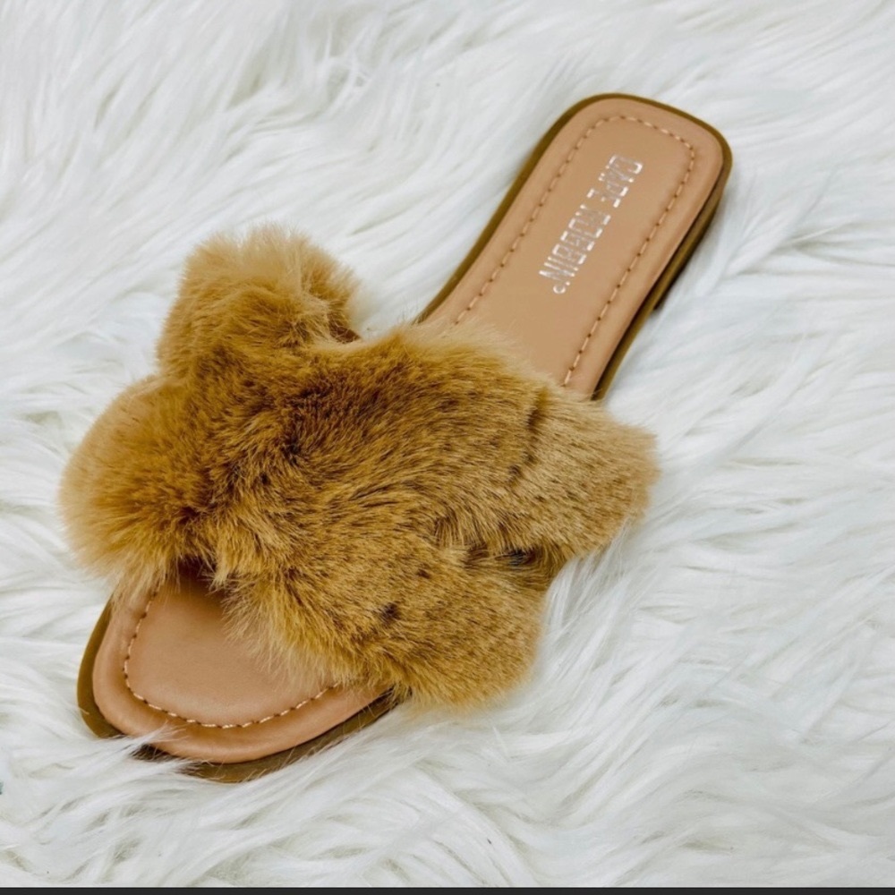 COPY - Cape Robbin Faux Fur Tan  Sandals
